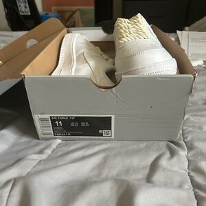 Nike Air Force 1 '07 White Leather Shoes